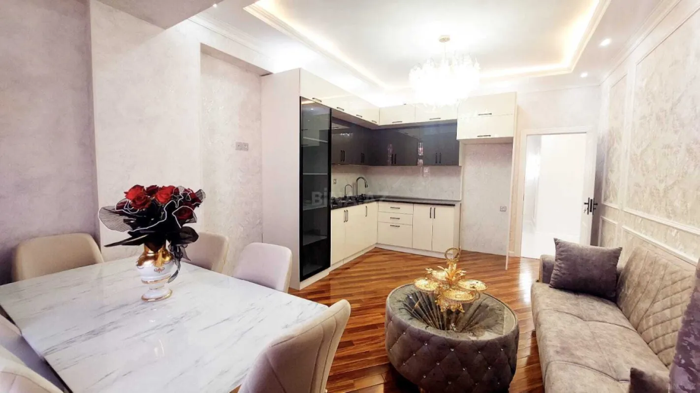 Satılır 3 otaqlı mənzil 85 m²