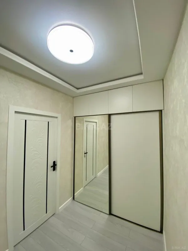 Satılır 2 otaqlı mənzil 65 m²