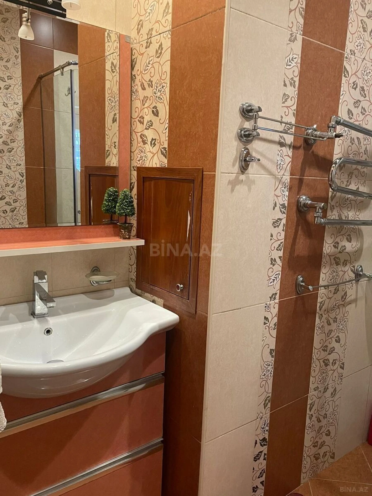 Kirayə verilir 3 otaqlı mənzil 110 m²