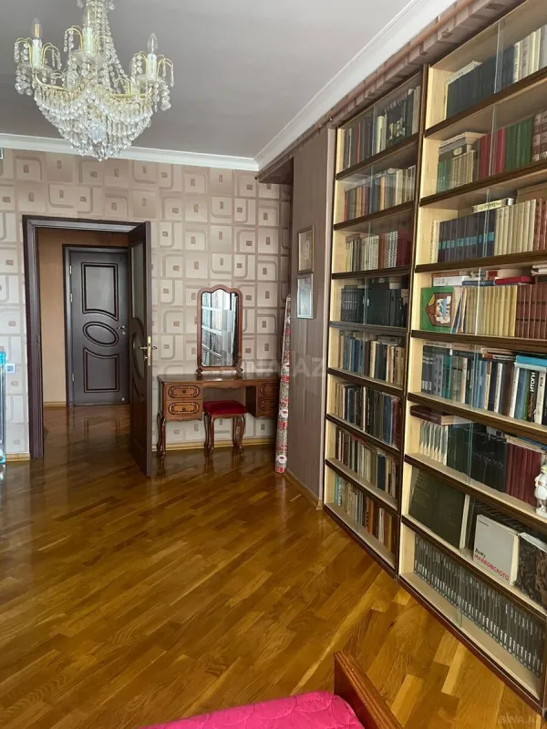 Kirayə verilir 3 otaqlı mənzil 110 m²
