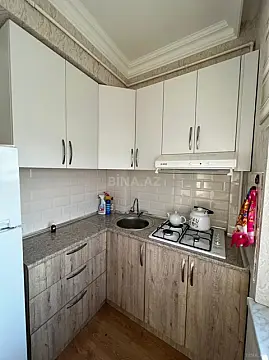 Kirayə verilir 2 otaqlı mənzil 70 m²