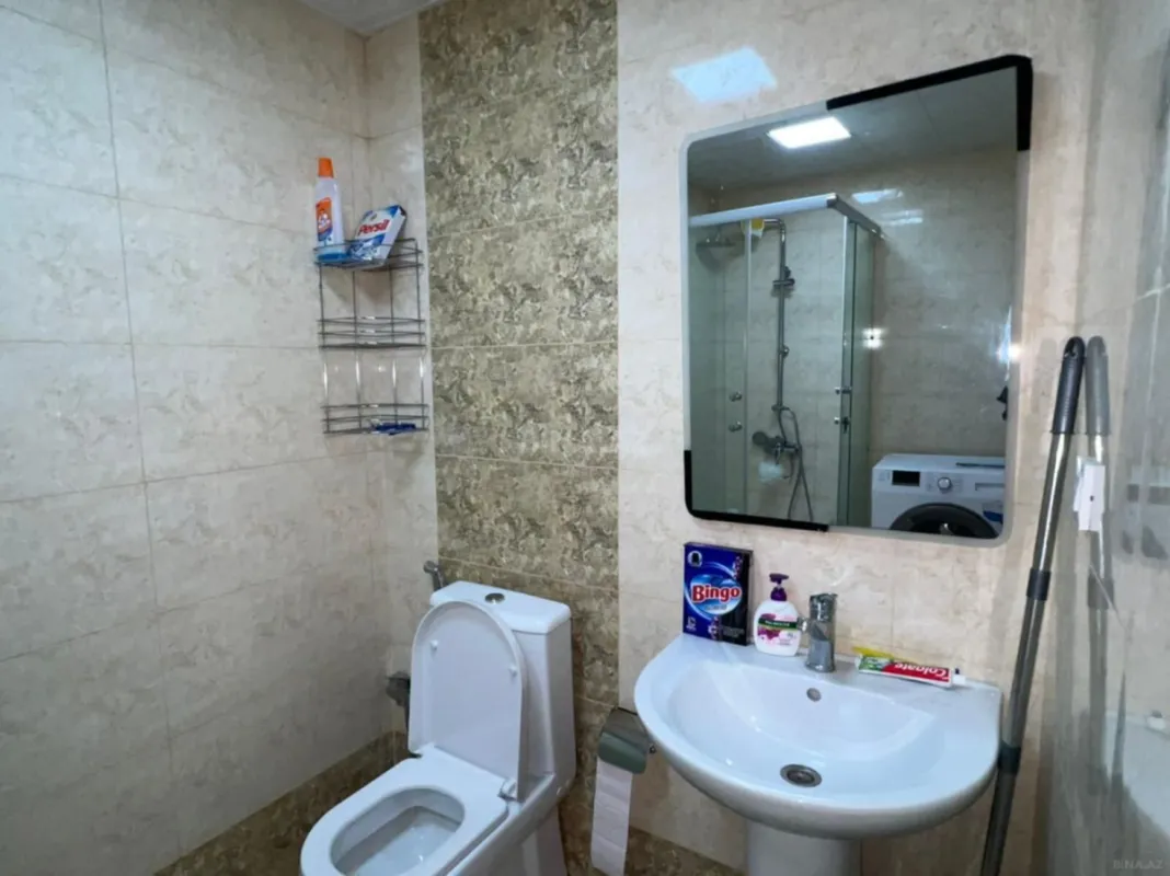 Kirayə verilir 2 otaqlı mənzil 70 m²