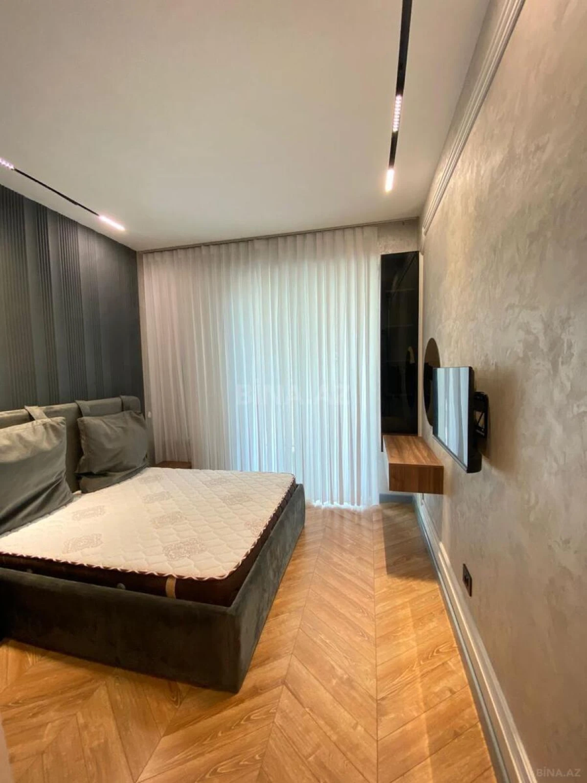 Kirayə verilir 2 otaqlı mənzil 60 m²