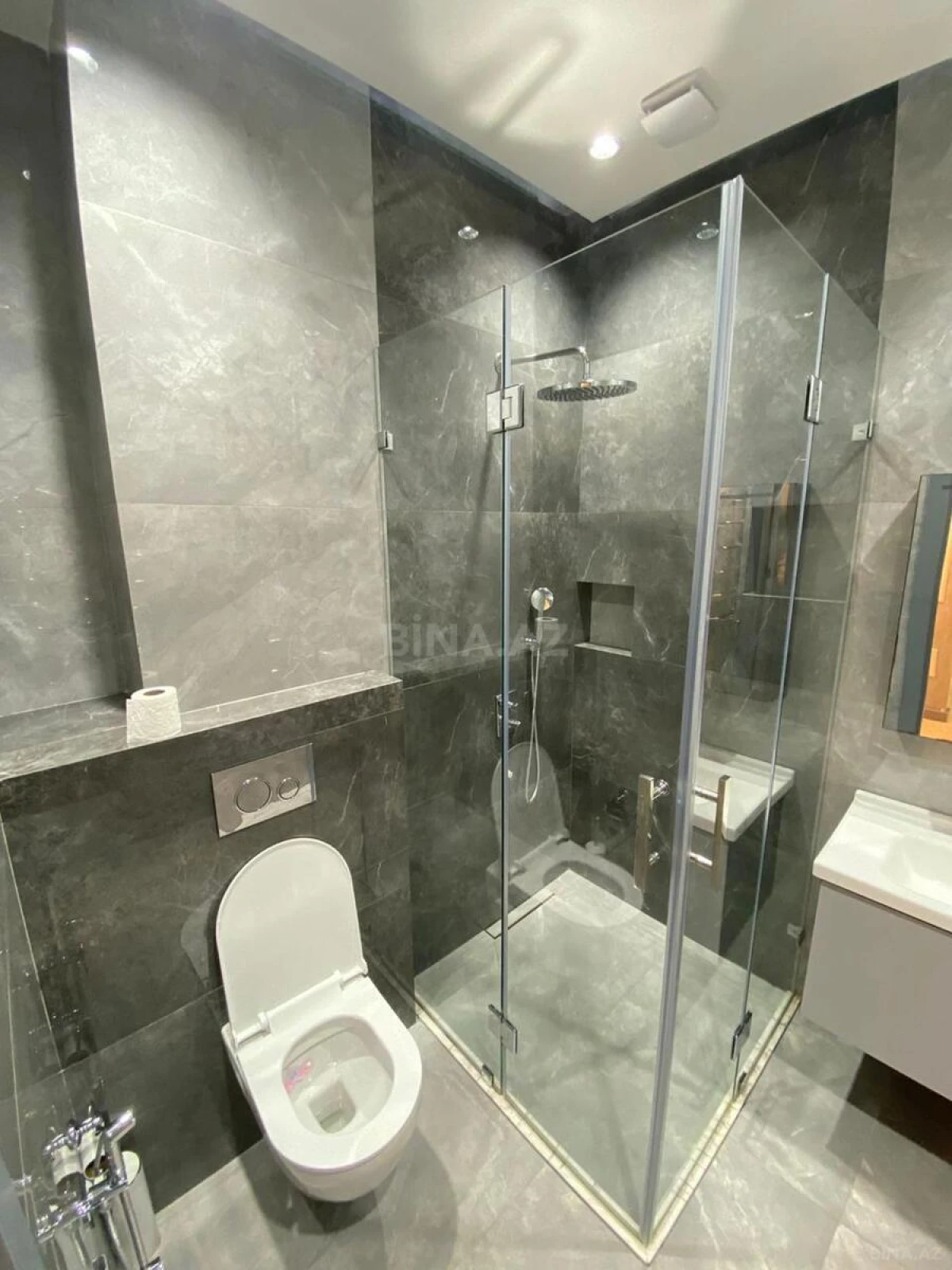 Kirayə verilir 2 otaqlı mənzil 60 m²