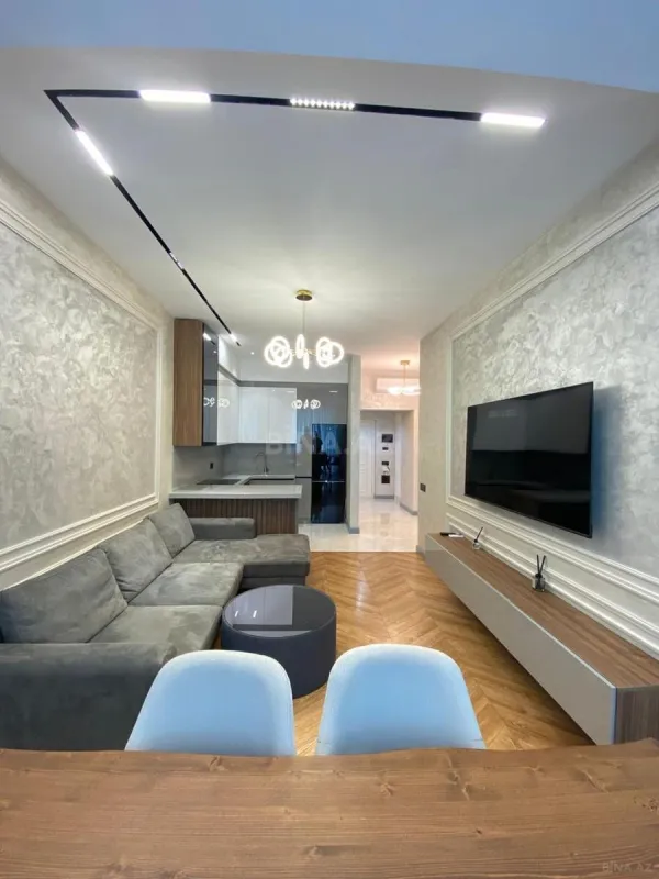 Kirayə verilir 2 otaqlı mənzil 60 m²