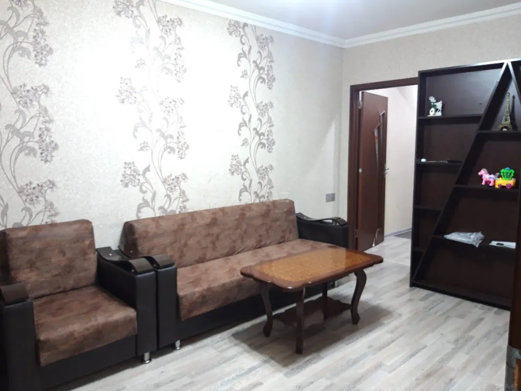 Kirayə verilir 2 otaqlı mənzil 62 m²