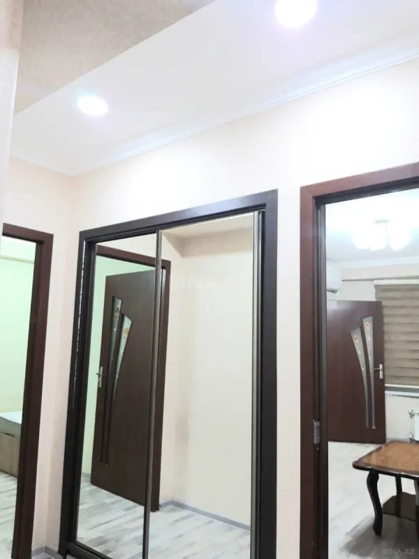 Kirayə verilir 2 otaqlı mənzil 62 m²