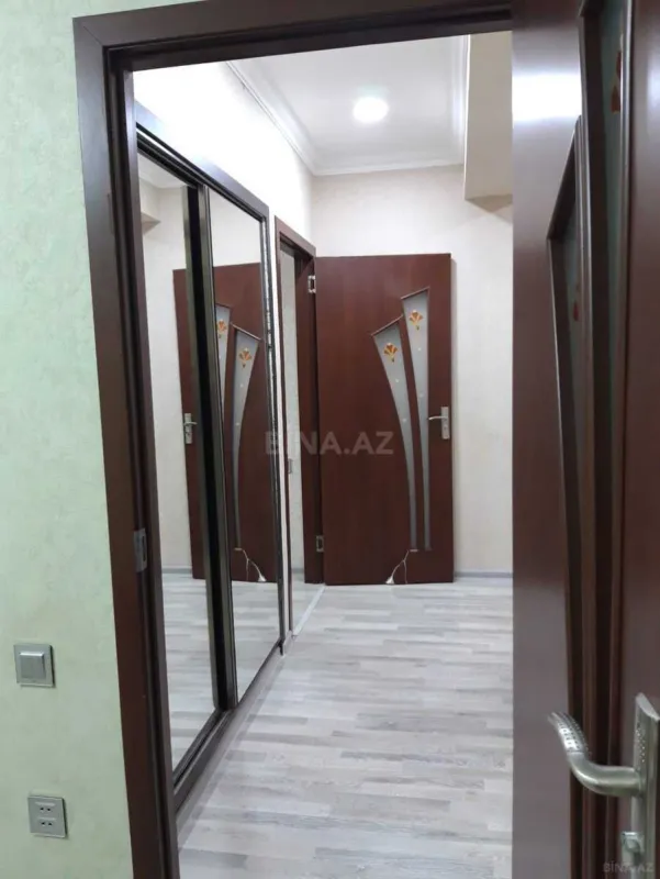 Kirayə verilir 2 otaqlı mənzil 62 m²