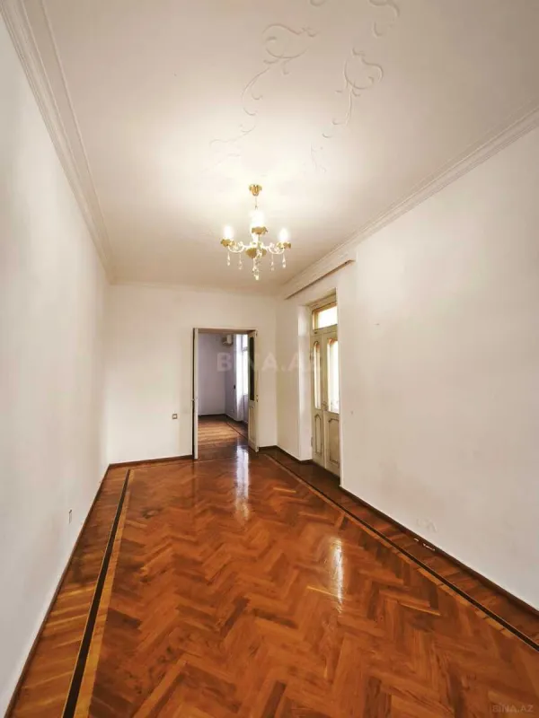 Kirayə verilir 2 otaqlı mənzil 55 m²