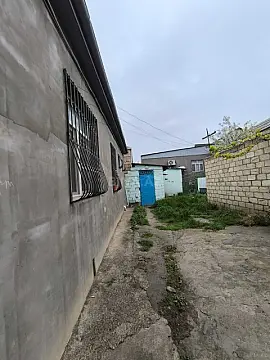 Satılır 4 otaqlı həyət evi 150 m²