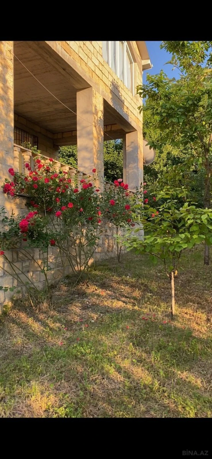 Satılır 5 otaqlı həyət evi 246 m²