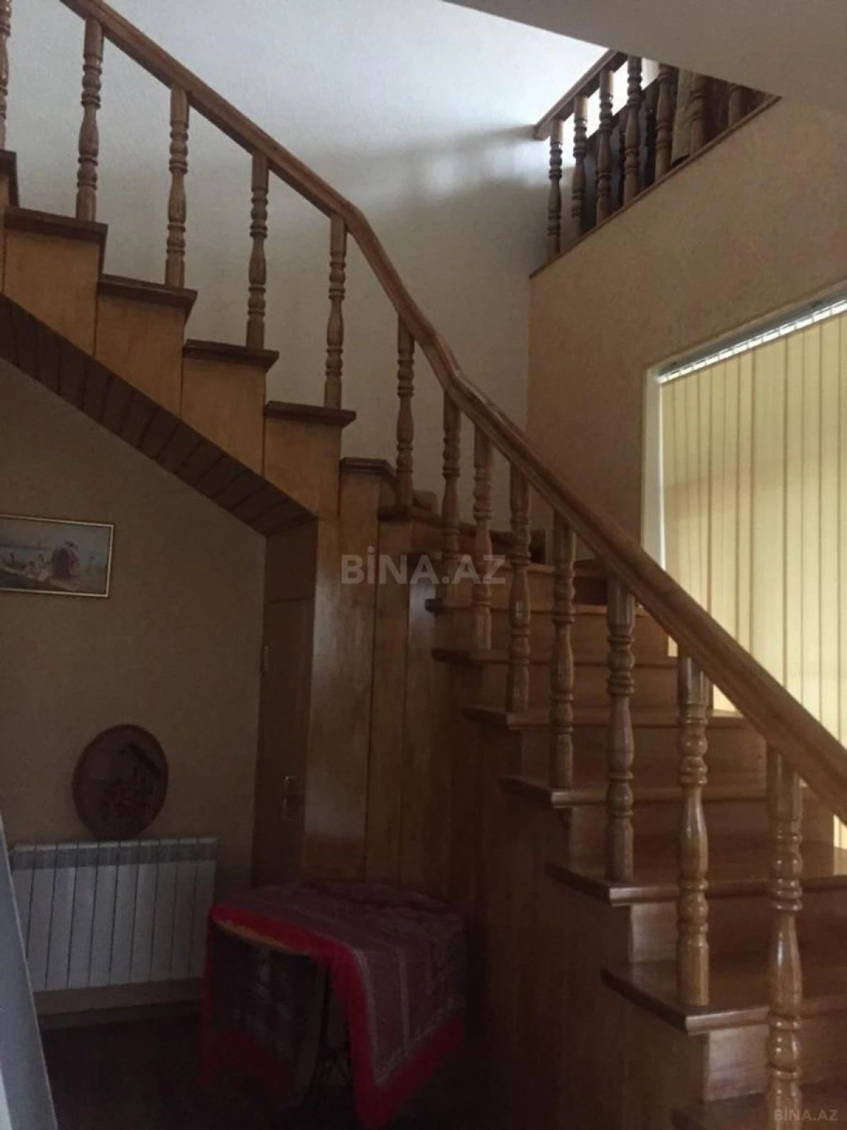 Satılır 5 otaqlı həyət evi 246 m²