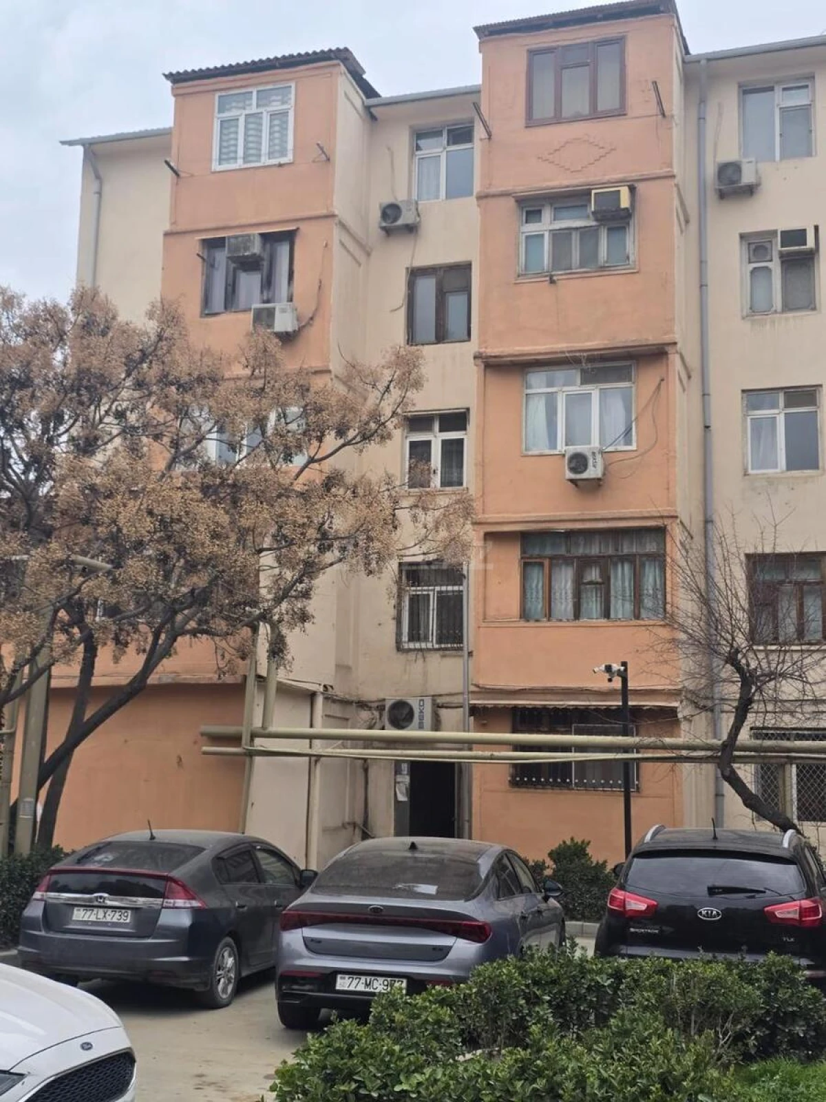 Satılır 2 otaqlı mənzil 60 m²