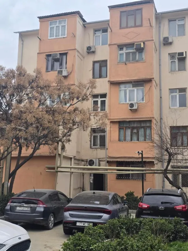 Satılır 2 otaqlı mənzil 60 m²