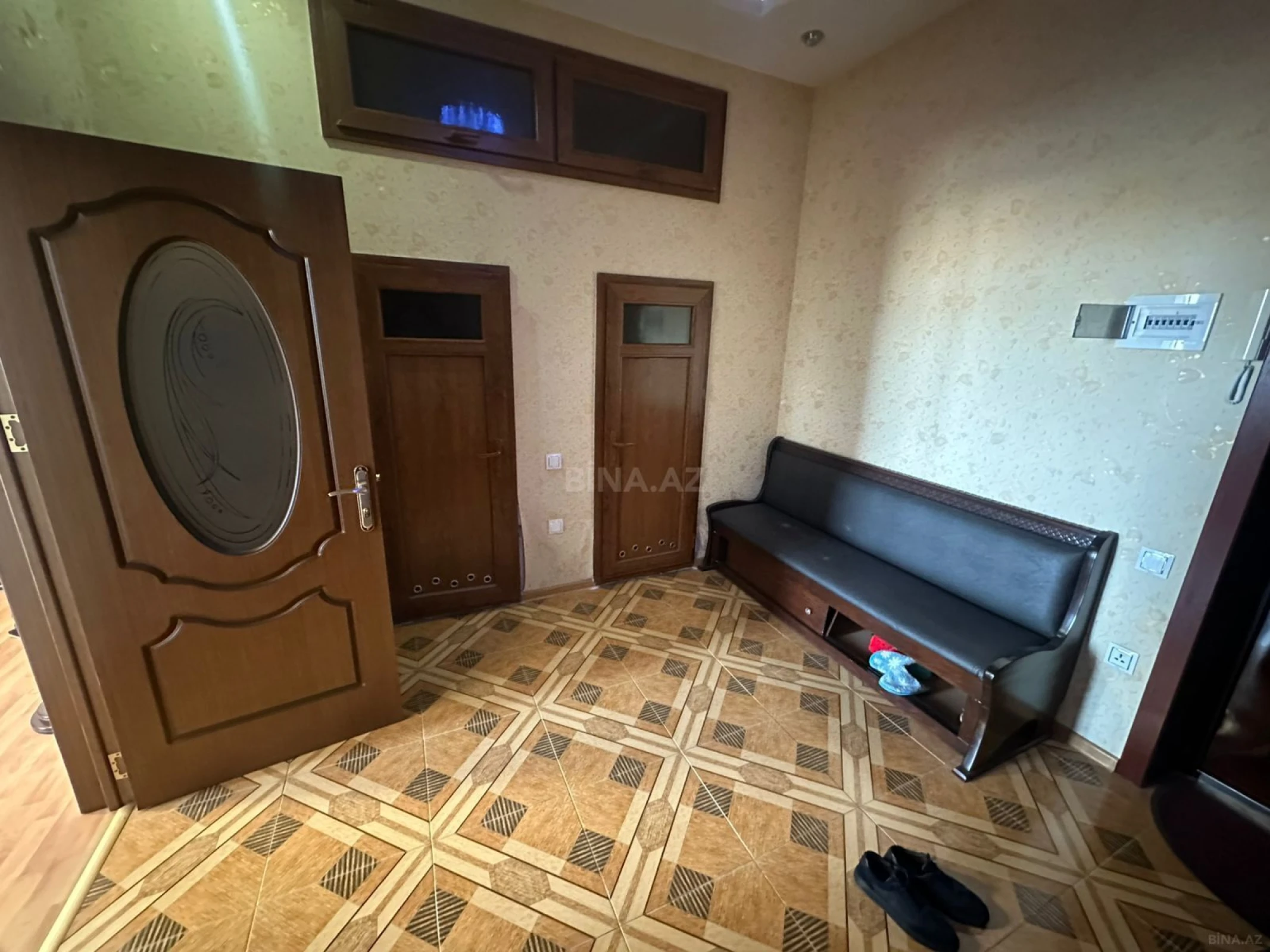 Kirayə verilir 2 otaqlı mənzil 75 m²