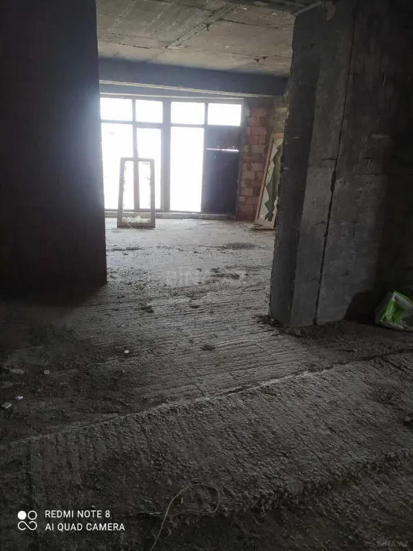 Satılır 2 otaqlı mənzil 85 m²