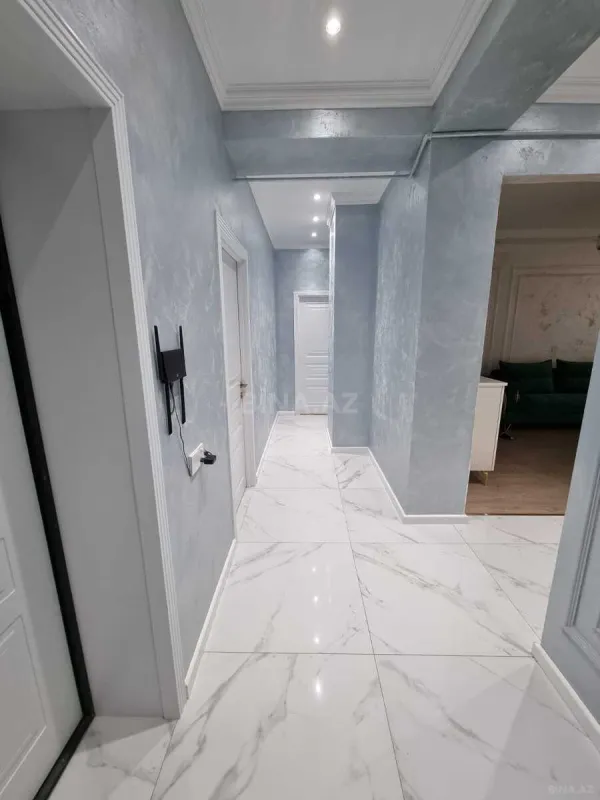 Satılır 2 otaqlı mənzil 85 m²