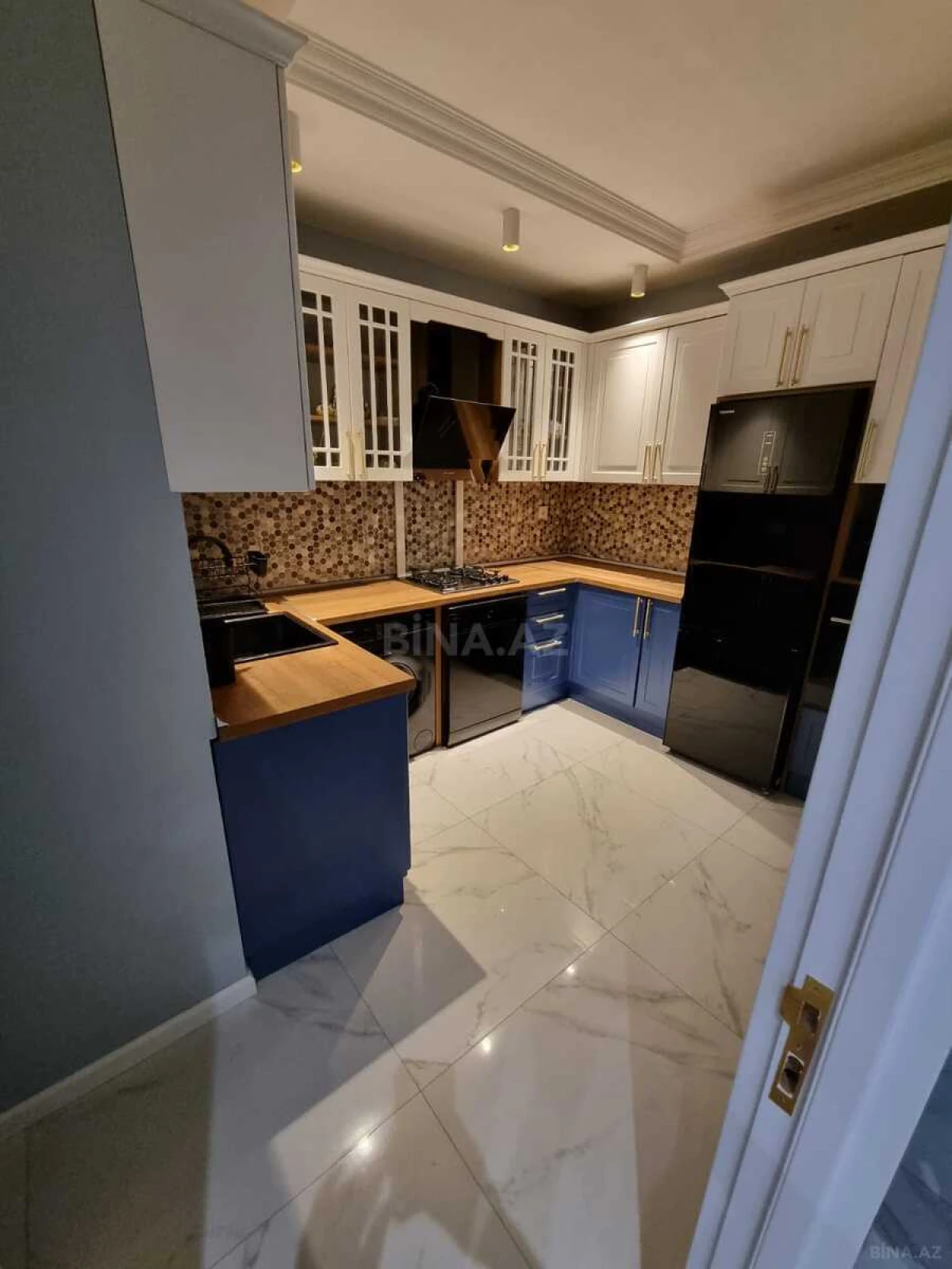 Satılır 2 otaqlı mənzil 85 m²