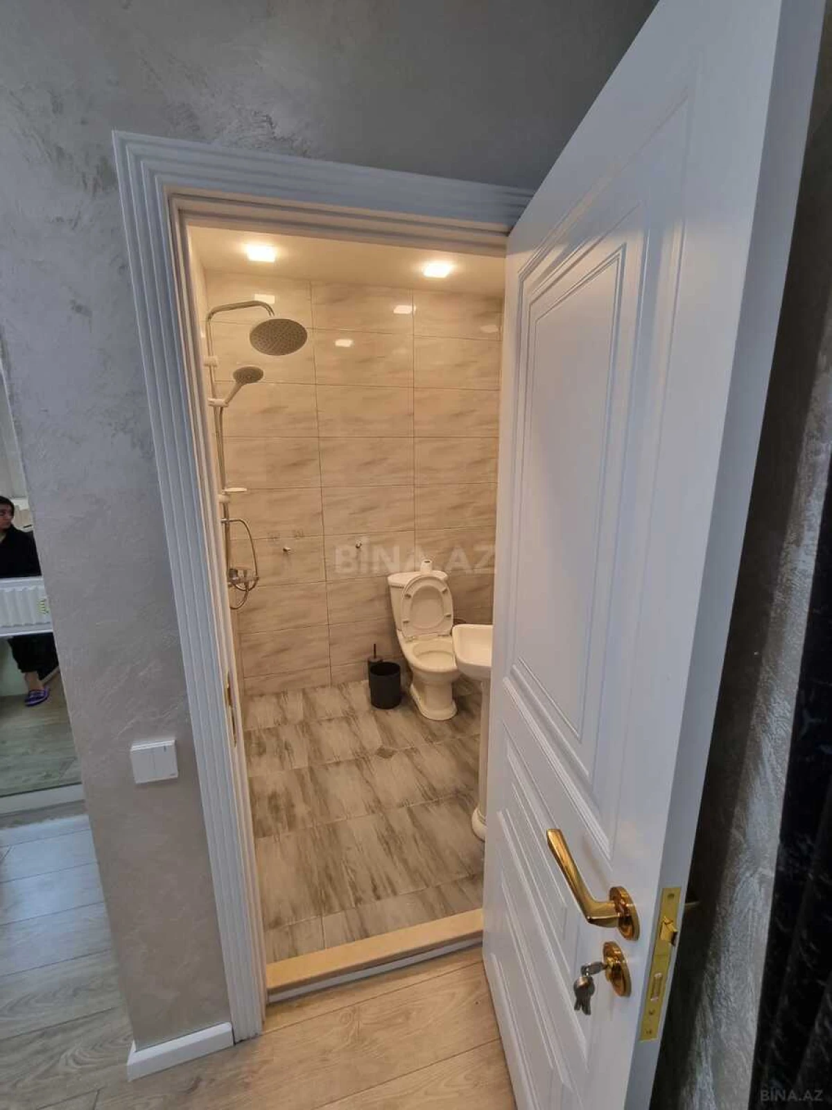 Satılır 2 otaqlı mənzil 85 m²