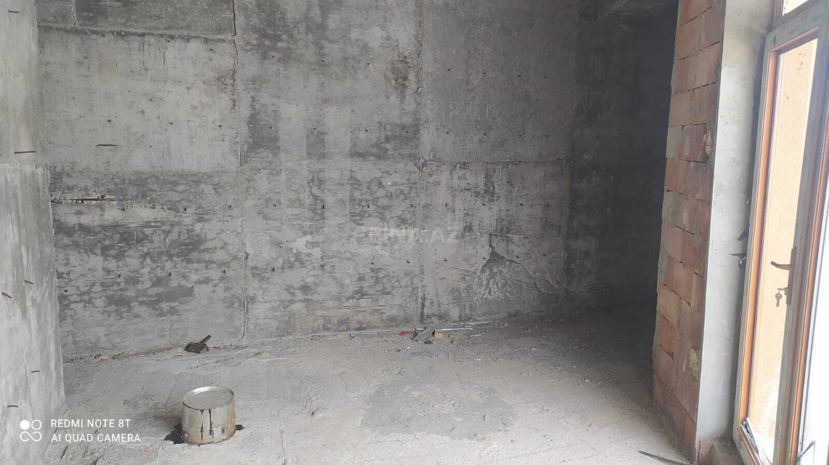 Satılır 2 otaqlı mənzil 85 m²