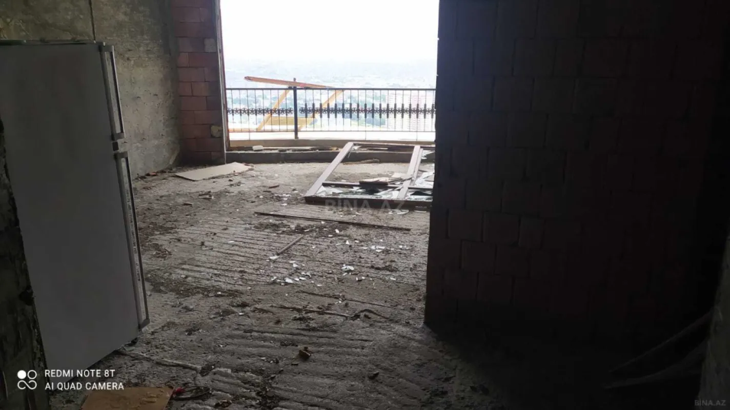 Satılır 2 otaqlı mənzil 85 m²