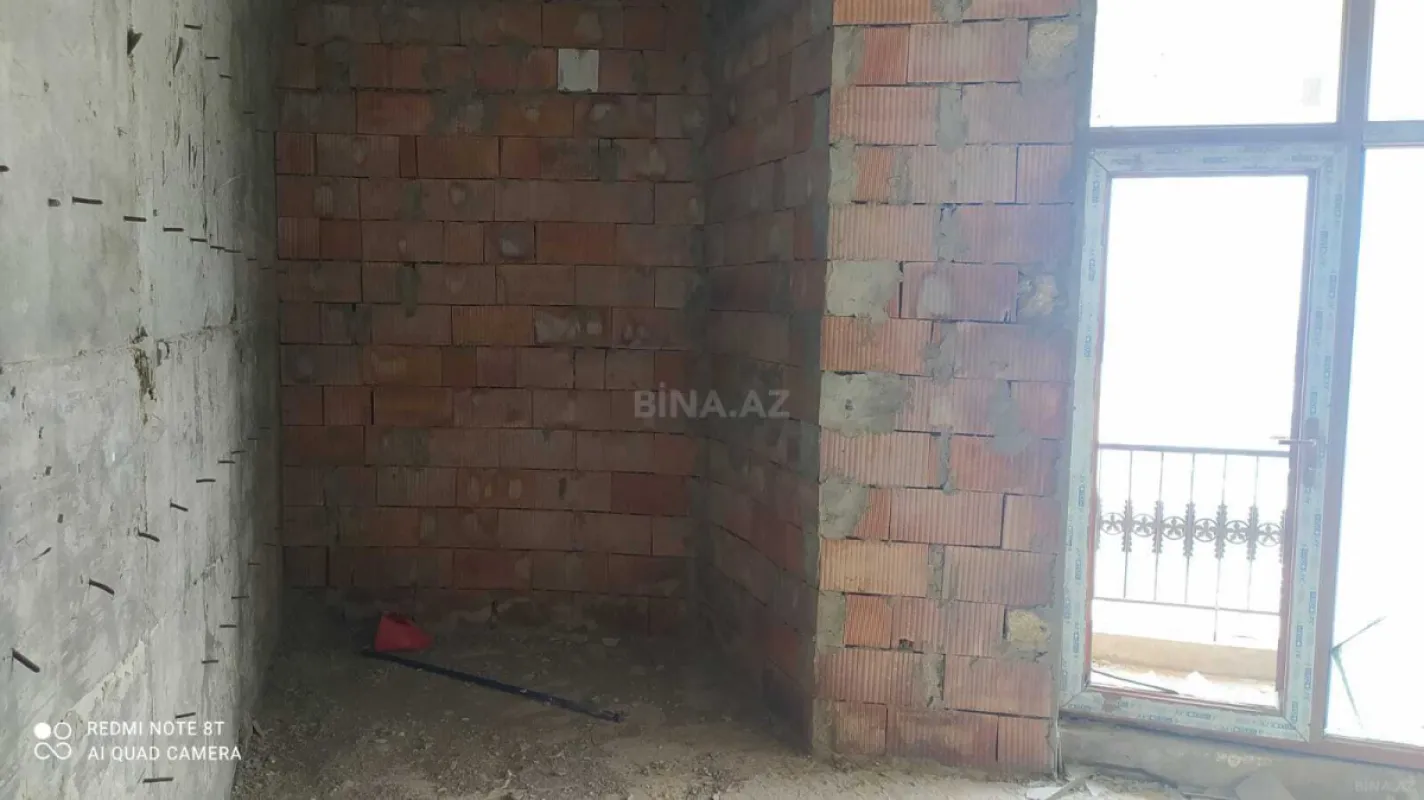 Satılır 2 otaqlı mənzil 85 m²