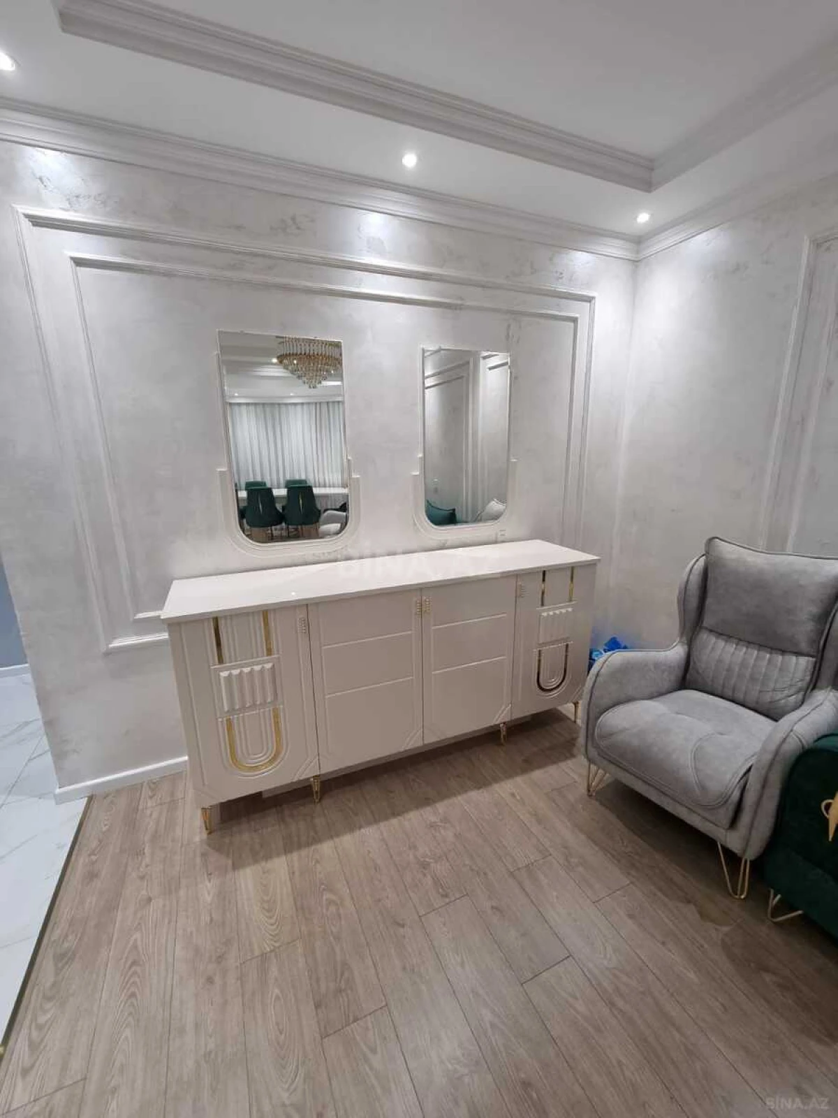 Satılır 2 otaqlı mənzil 85 m²