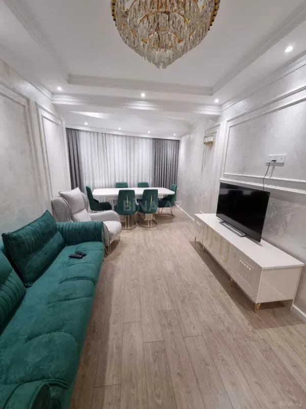 Satılır 2 otaqlı mənzil 85 m²
