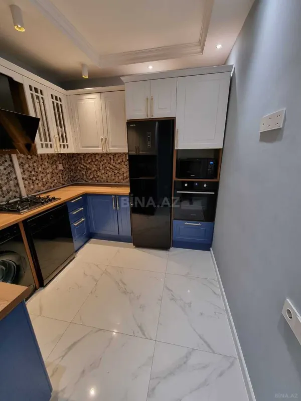 Satılır 2 otaqlı mənzil 85 m²