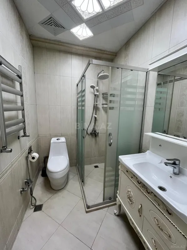 Satılır 2 otaqlı mənzil 101 m²