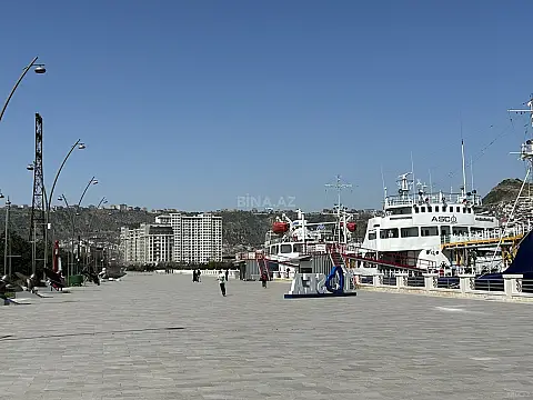 Satılır 4 otaqlı mənzil 164 m²