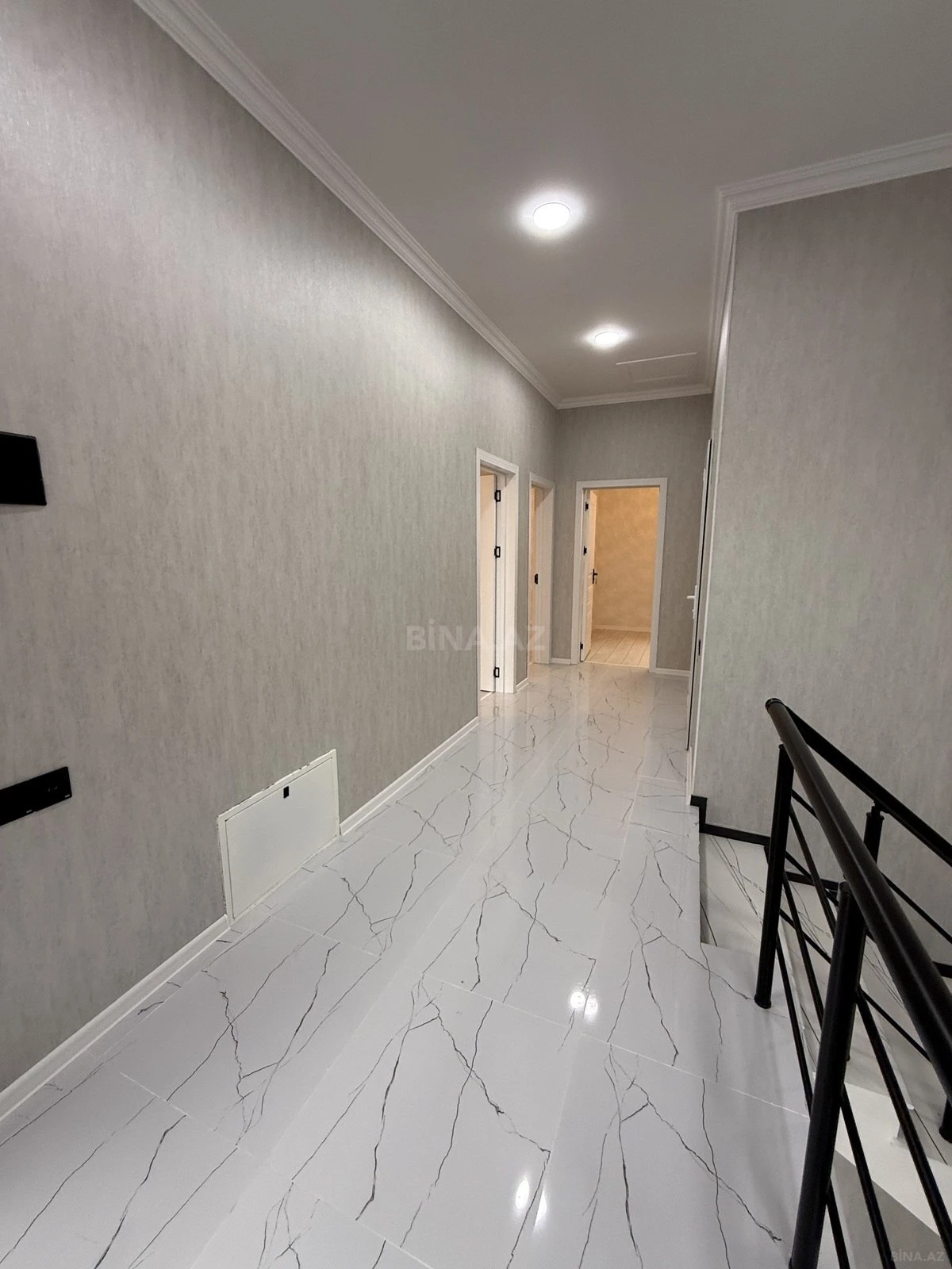 Satılır 4 otaqlı həyət evi 165 m²