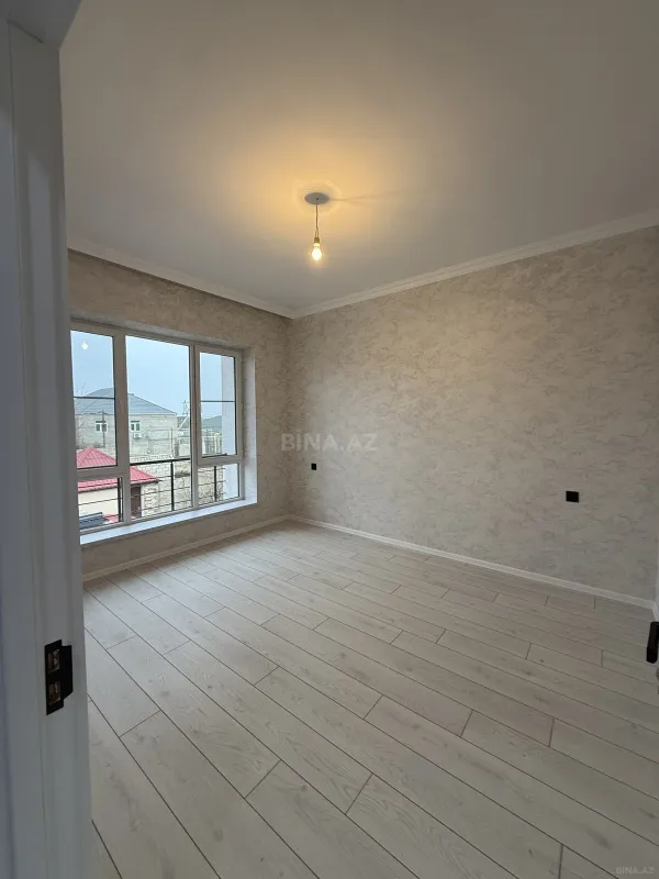 Satılır 4 otaqlı həyət evi 165 m²