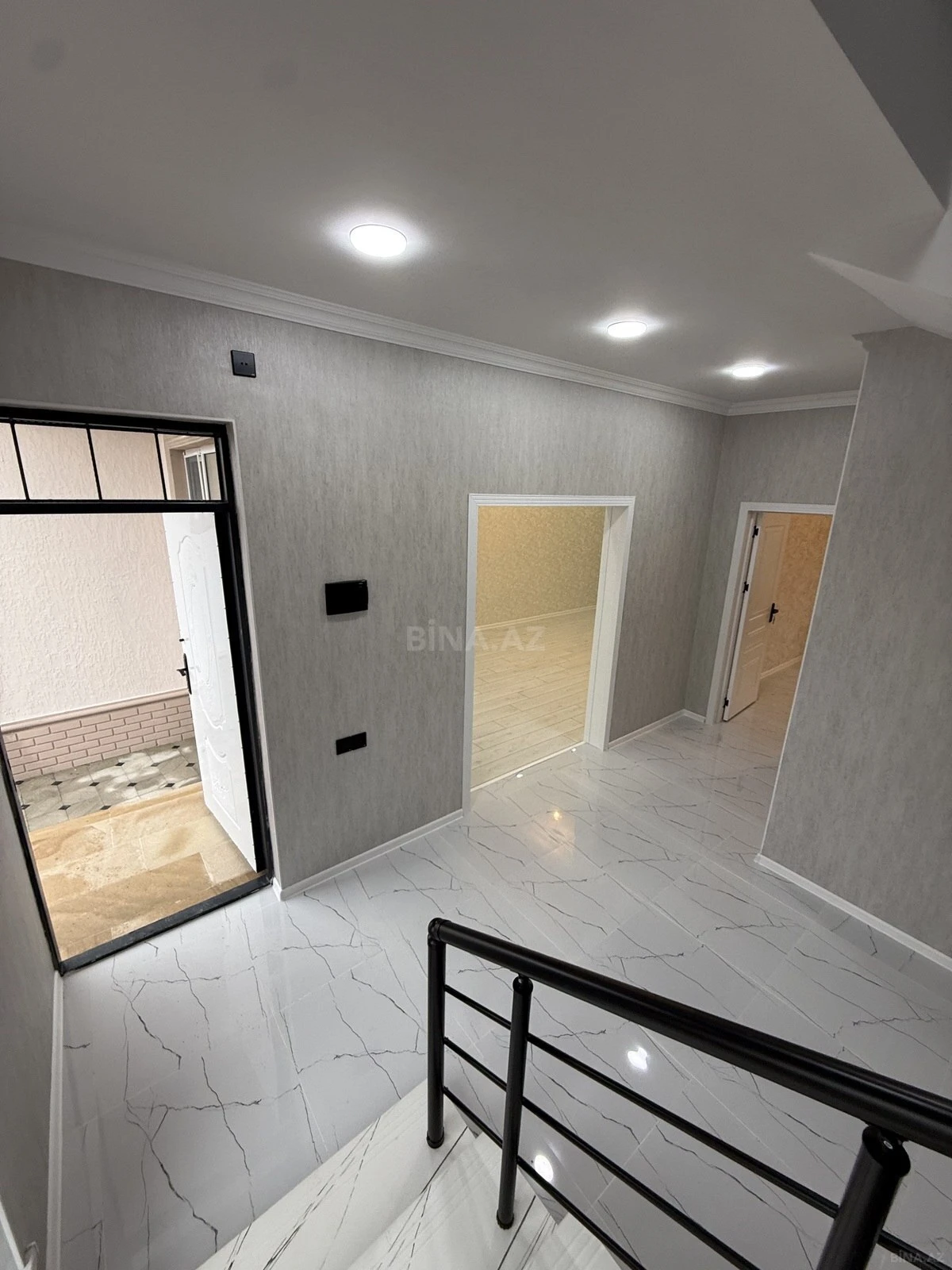 Satılır 4 otaqlı həyət evi 165 m²