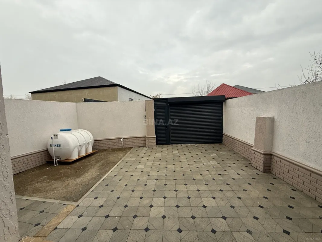 Satılır 4 otaqlı həyət evi 165 m²