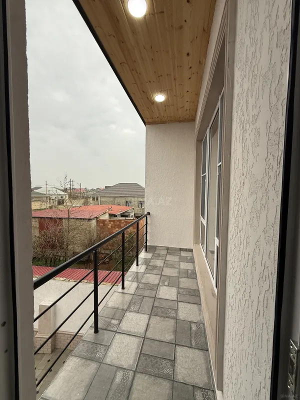 Satılır 4 otaqlı həyət evi 165 m²