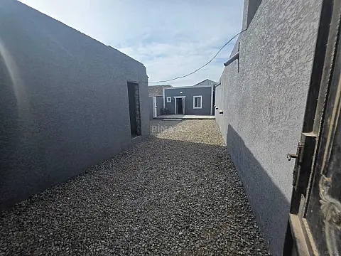 Satılır 3 otaqlı həyət evi 100 m²