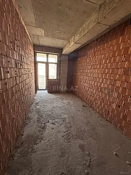 Satılır 4 otaqlı mənzil 219.6 m²