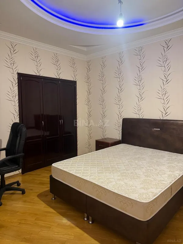 Kirayə verilir 4 otaqlı mənzil 157 m²
