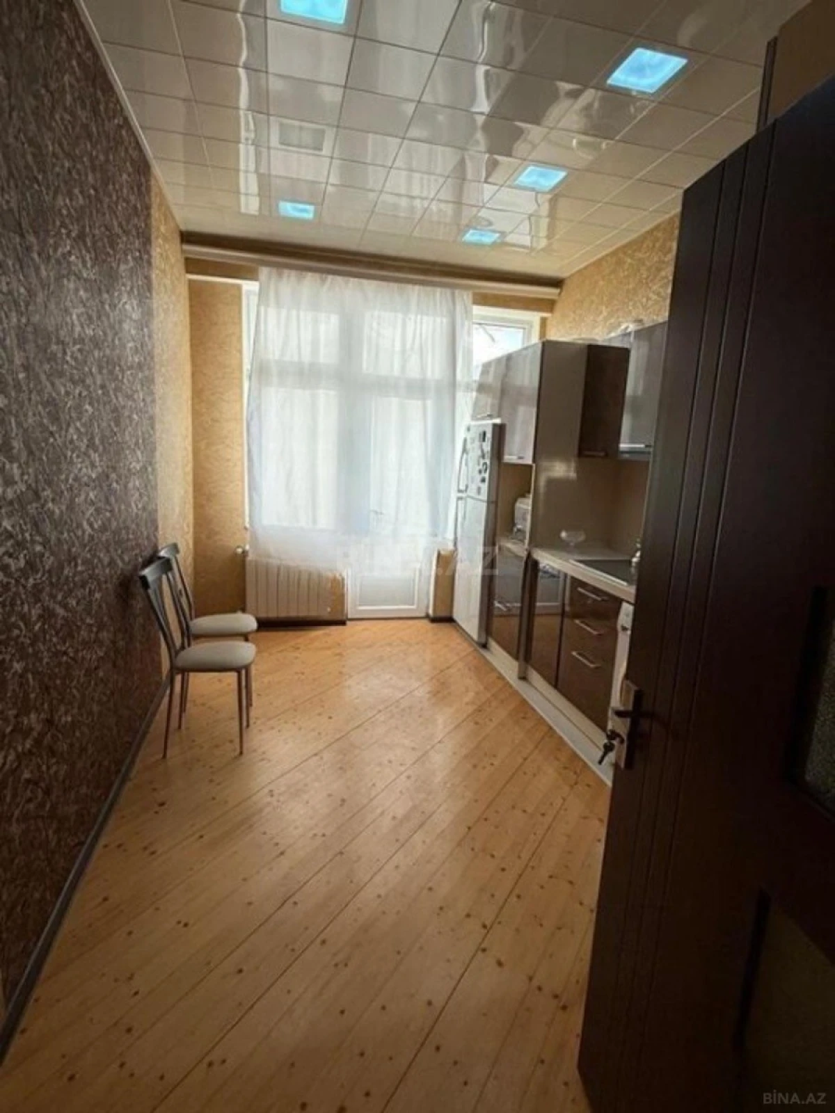 Satılır 3 otaqlı mənzil 120 m²