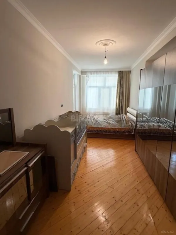 Satılır 3 otaqlı mənzil 120 m²