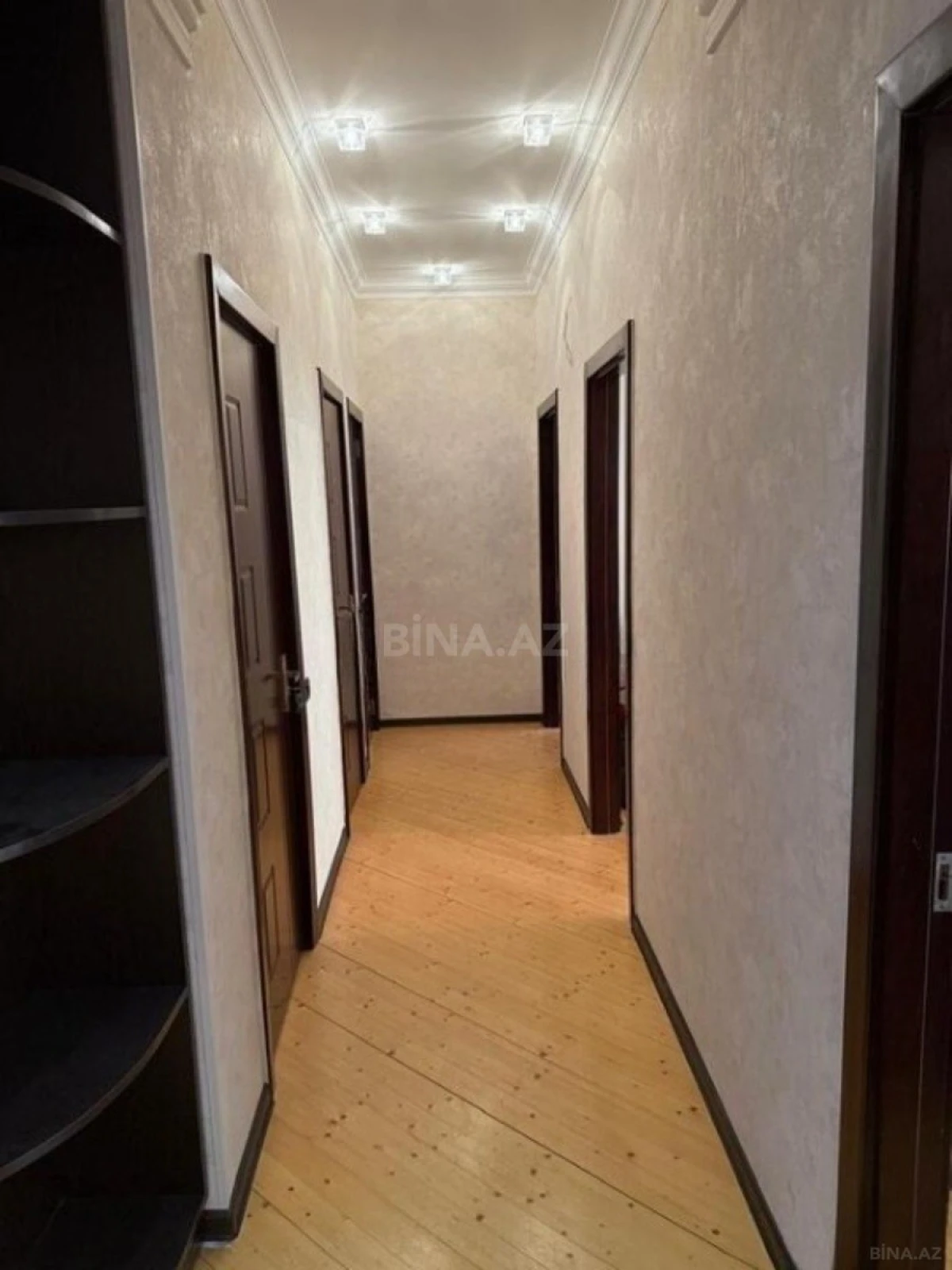 Satılır 3 otaqlı mənzil 120 m²
