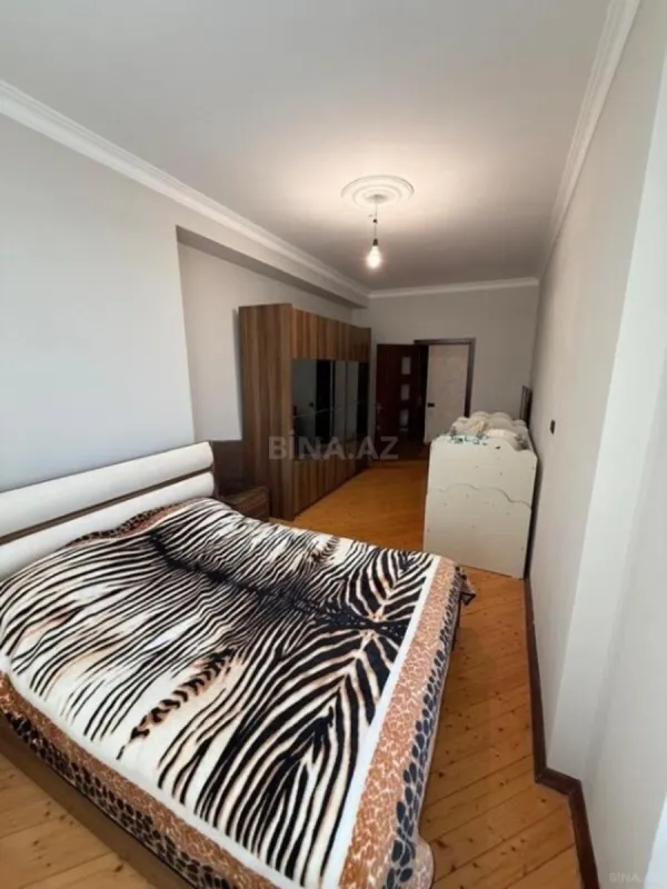 Satılır 3 otaqlı mənzil 120 m²