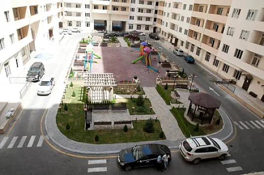 Kirayə verilir 2 otaqlı mənzil 74 m²