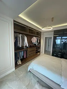 Kirayə verilir 2 otaqlı mənzil 81 m²
