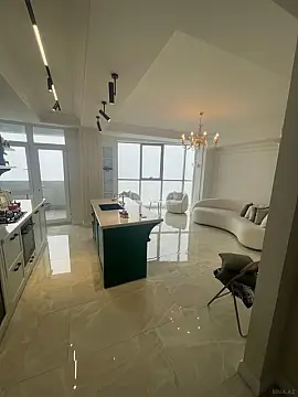 Kirayə verilir 2 otaqlı mənzil 81 m²