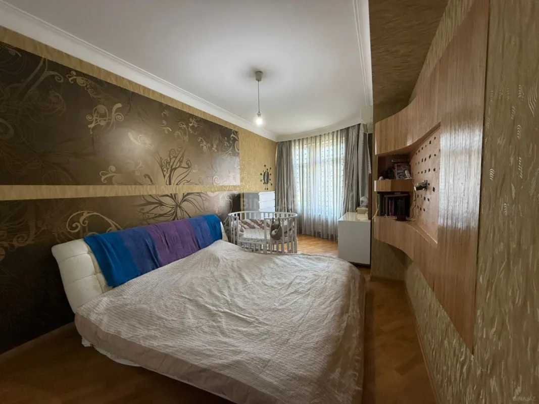 Satılır 3 otaqlı mənzil 105 m²