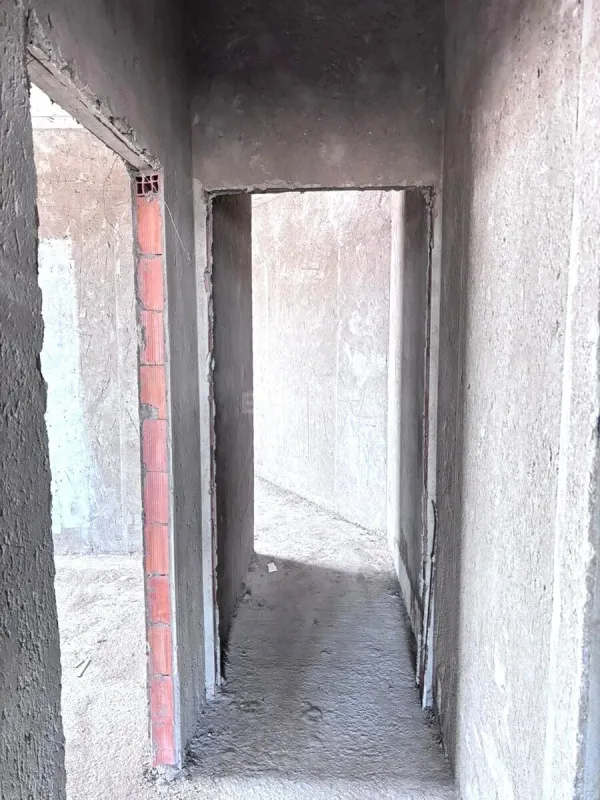 Satılır 4 otaqlı mənzil 110 m²