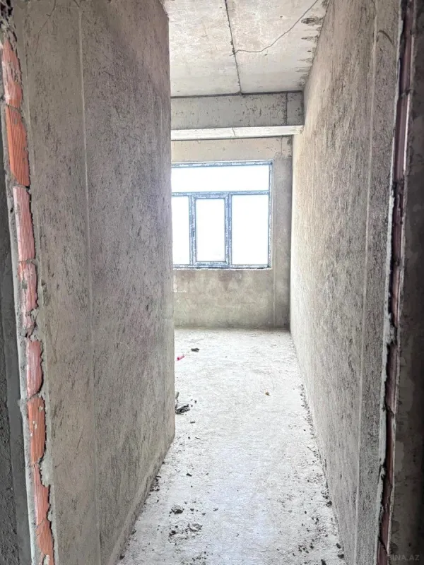 Satılır 4 otaqlı mənzil 110 m²