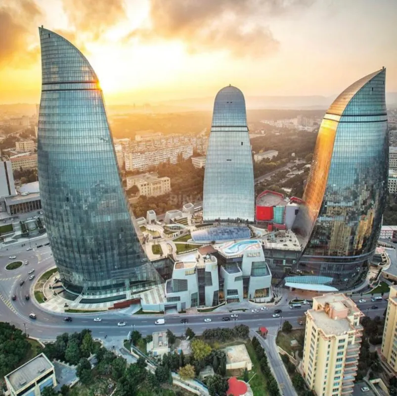 Kirayə verilir 3 otaqlı mənzil 150 m²